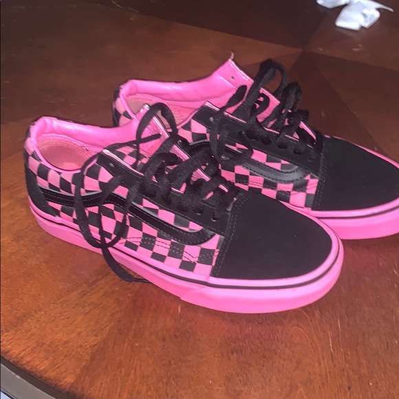 Vans - Picture 1 of 3